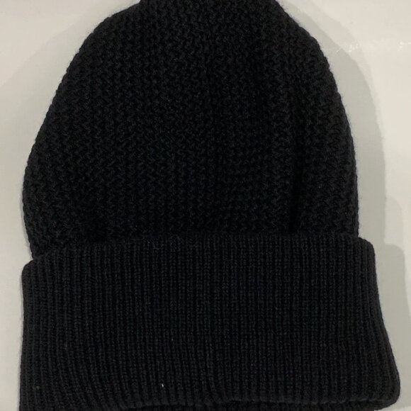 Authentic Chanel Black Cashmere Beanie Hat with gold logo sequins Brand New - Picture 3 of 10